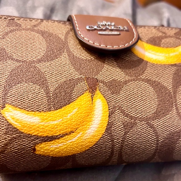 Coach Medium Corner  Signature Canvas Host picked 2xBest bag 7/24 &727&12/14 - Picture 4 of 8